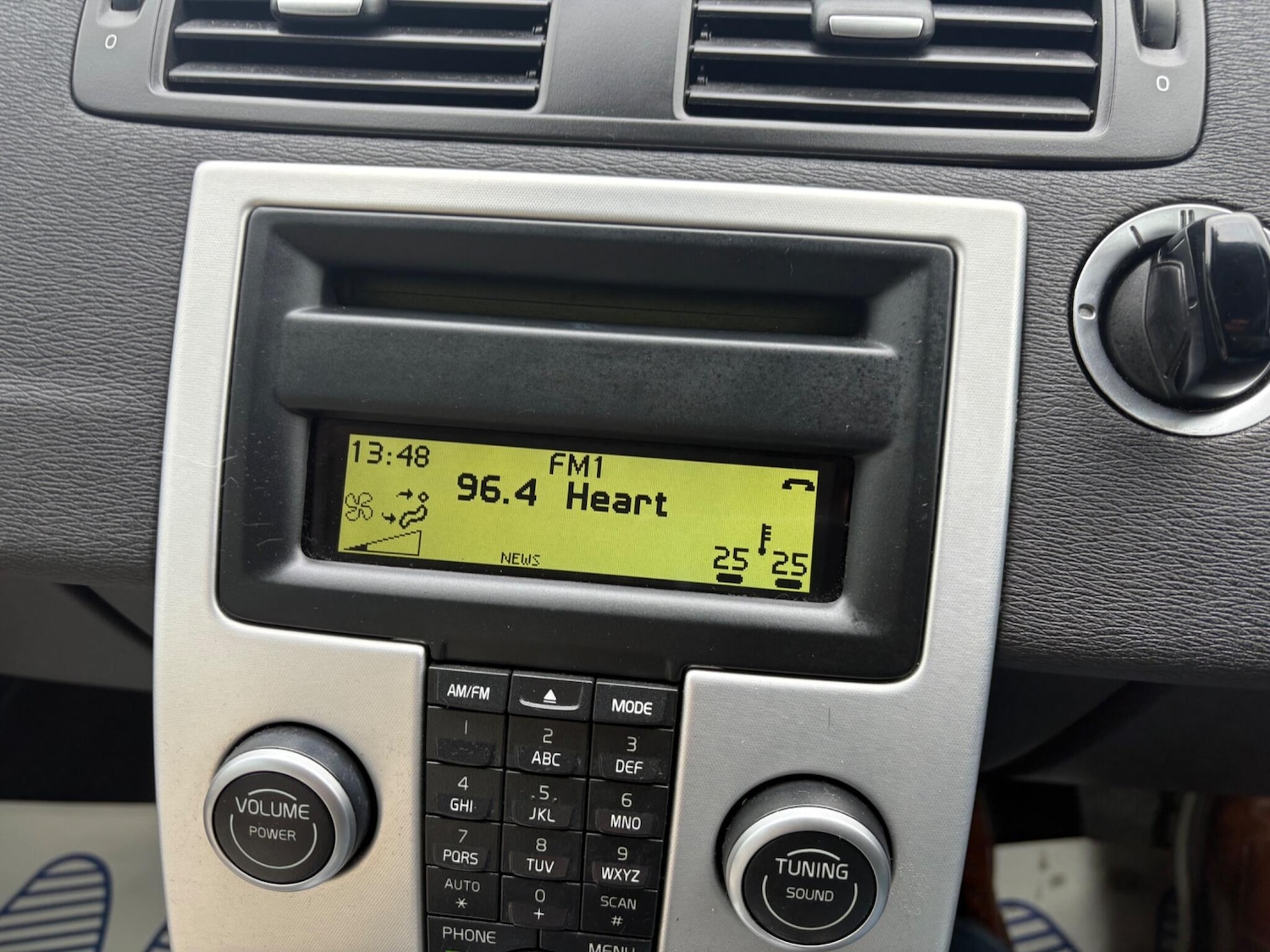 Used Volvo C70 2011 for sale - 76865664: Photo 12