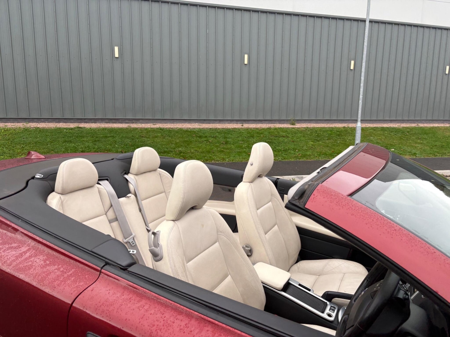 Used Volvo C70 2011 for sale - 76865664: Photo 2