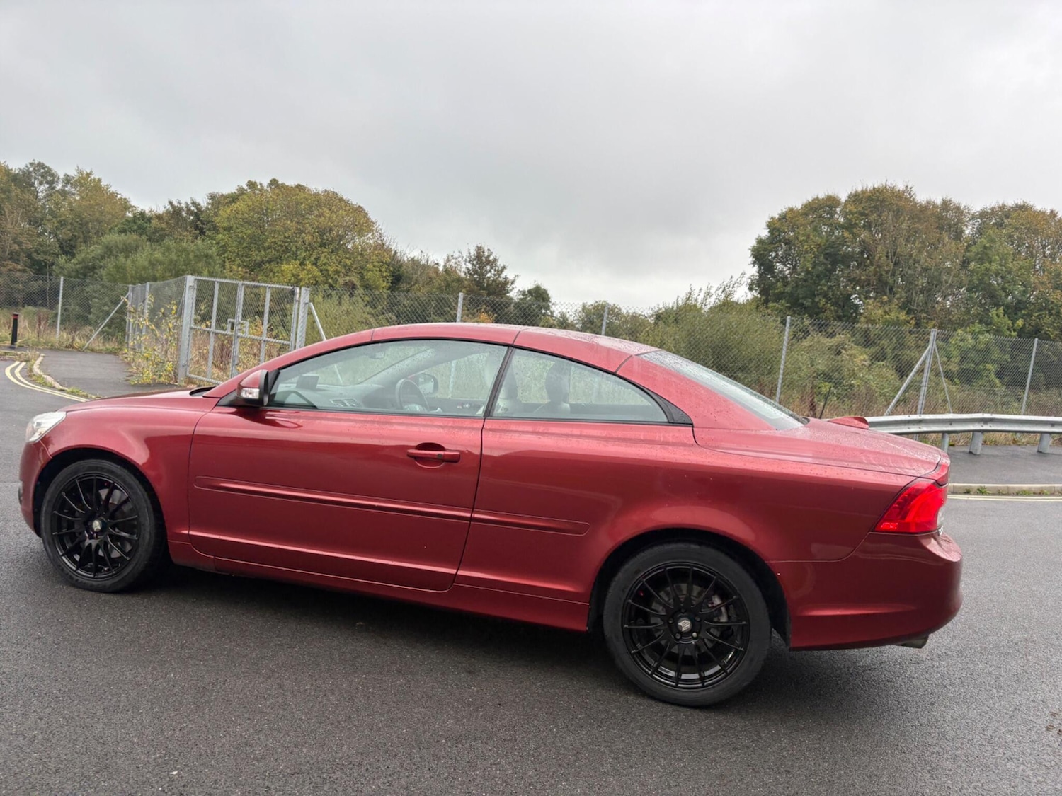 Used Volvo C70 2011 for sale - 76865664: Photo 25