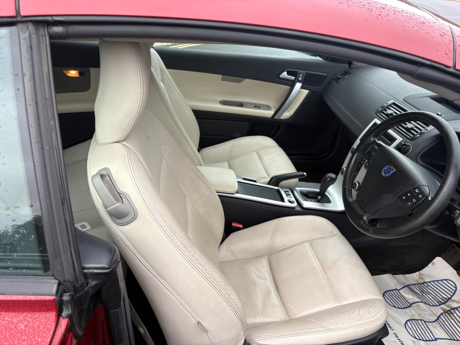 Used Volvo C70 2011 for sale - 76865664: Photo 36