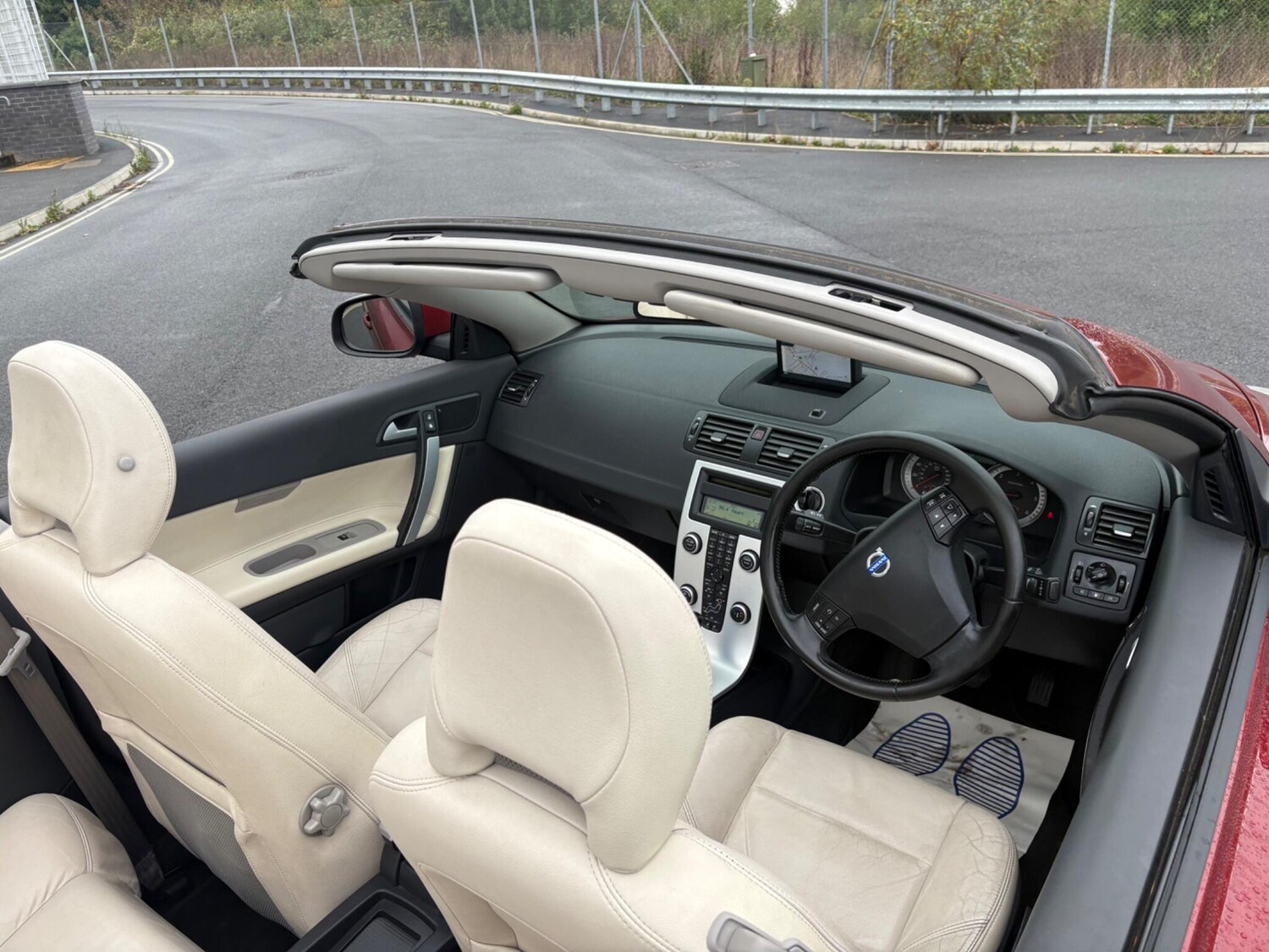 Used Volvo C70 2011 for sale - 76865664: Photo 42