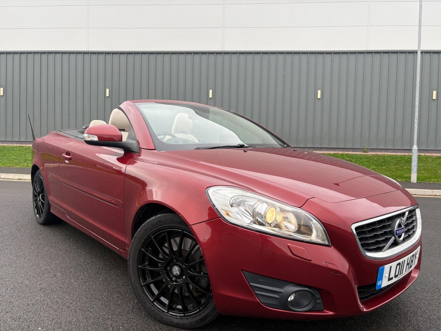 Used Volvo C70 2011 for sale - 76865664: Photo 48