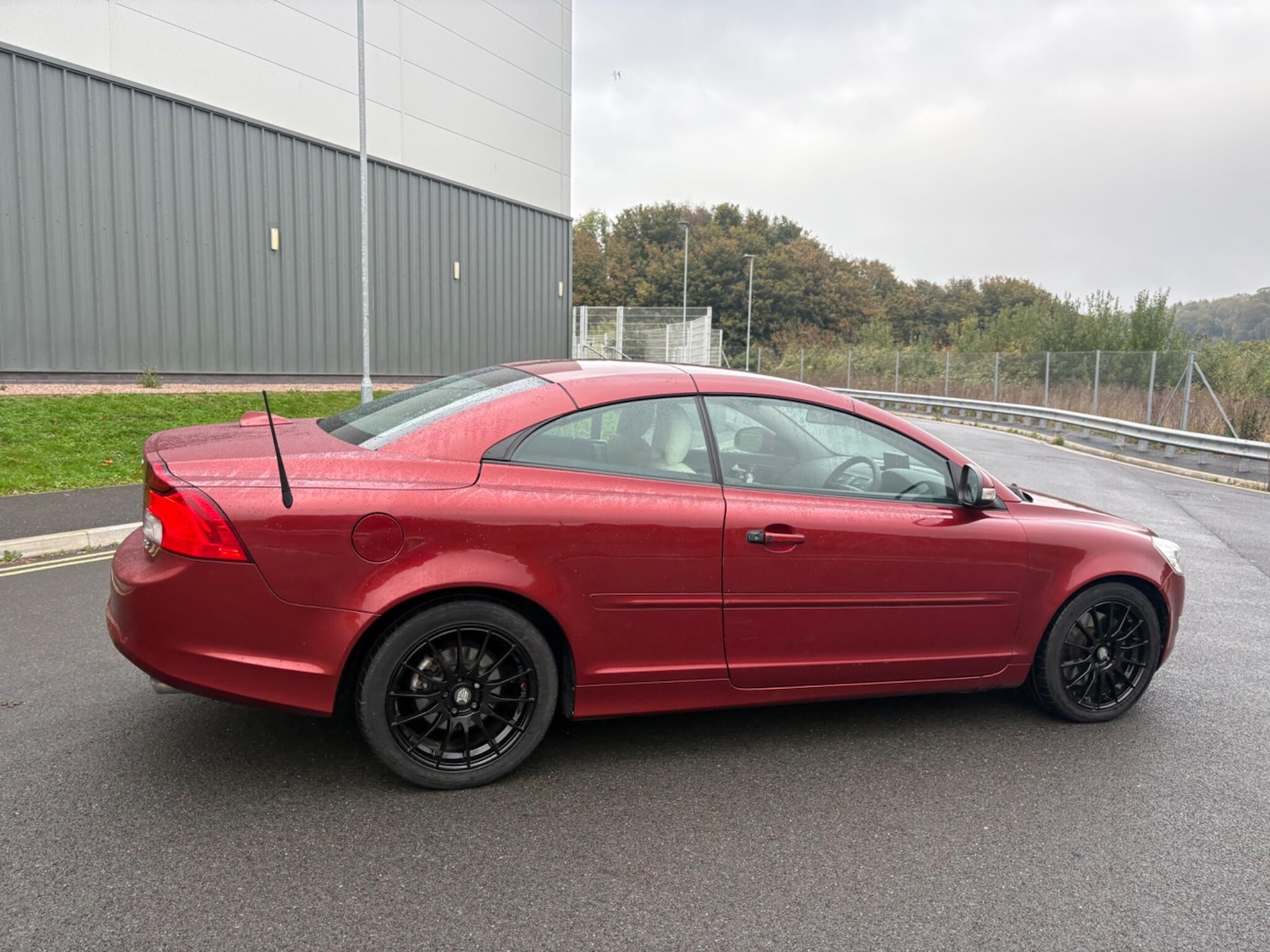 Used Volvo C70 2011 for sale - 76865664: Photo 70