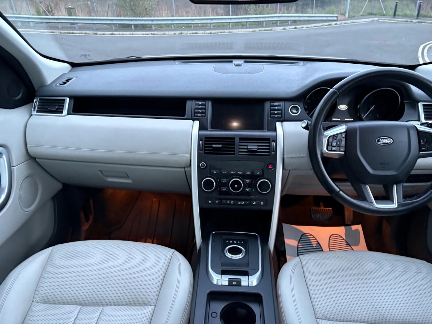 Used Land Rover Discovery Sport 2017 for sale - 77768575: Photo 16