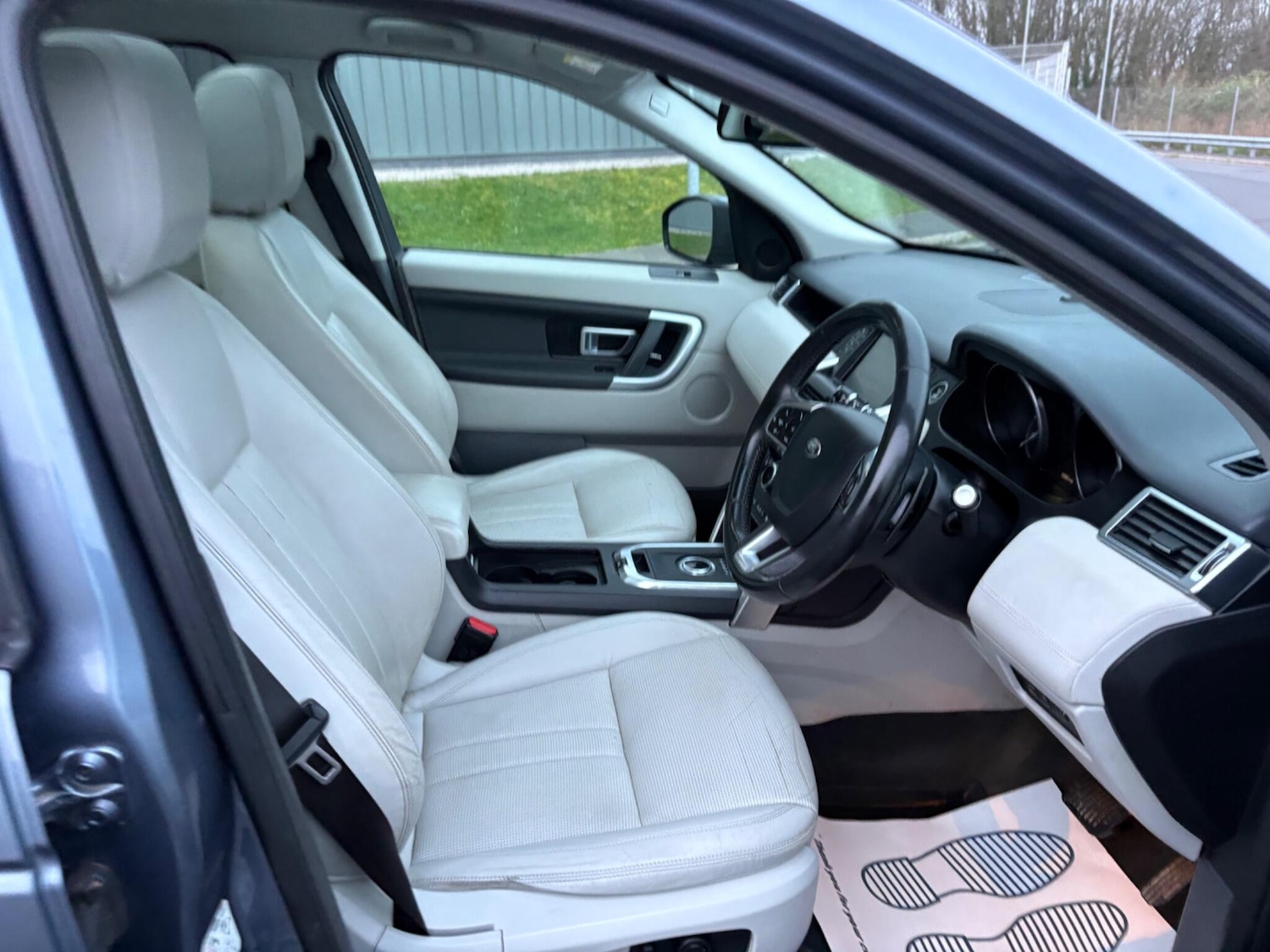 Used Land Rover Discovery Sport 2017 for sale - 77768575: Photo 22