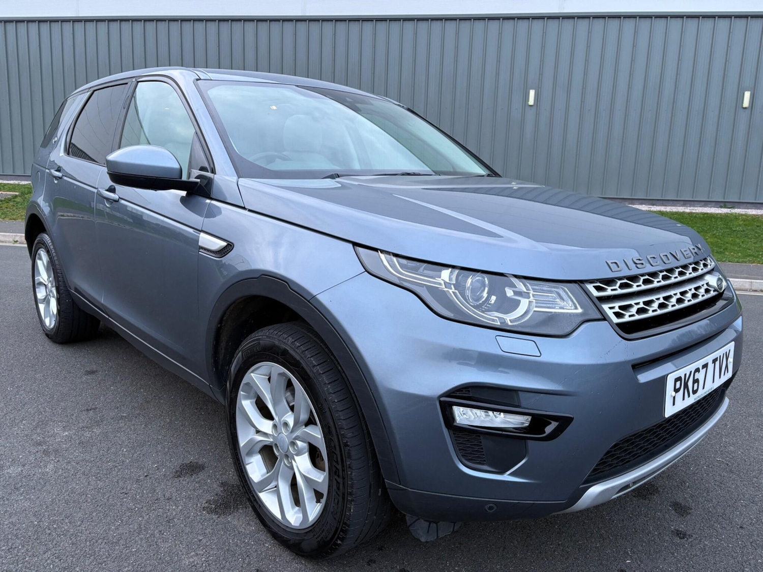 Used Land Rover Discovery Sport 2017 for sale - 77768575: Photo 61