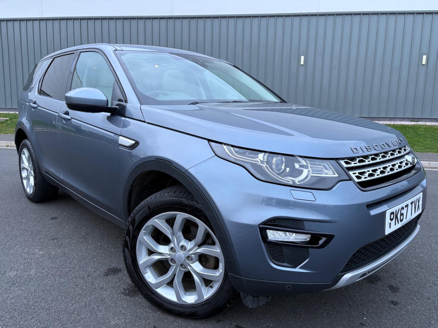 Used Land Rover Discovery Sport 2017 for sale - 77768575: Photo 62