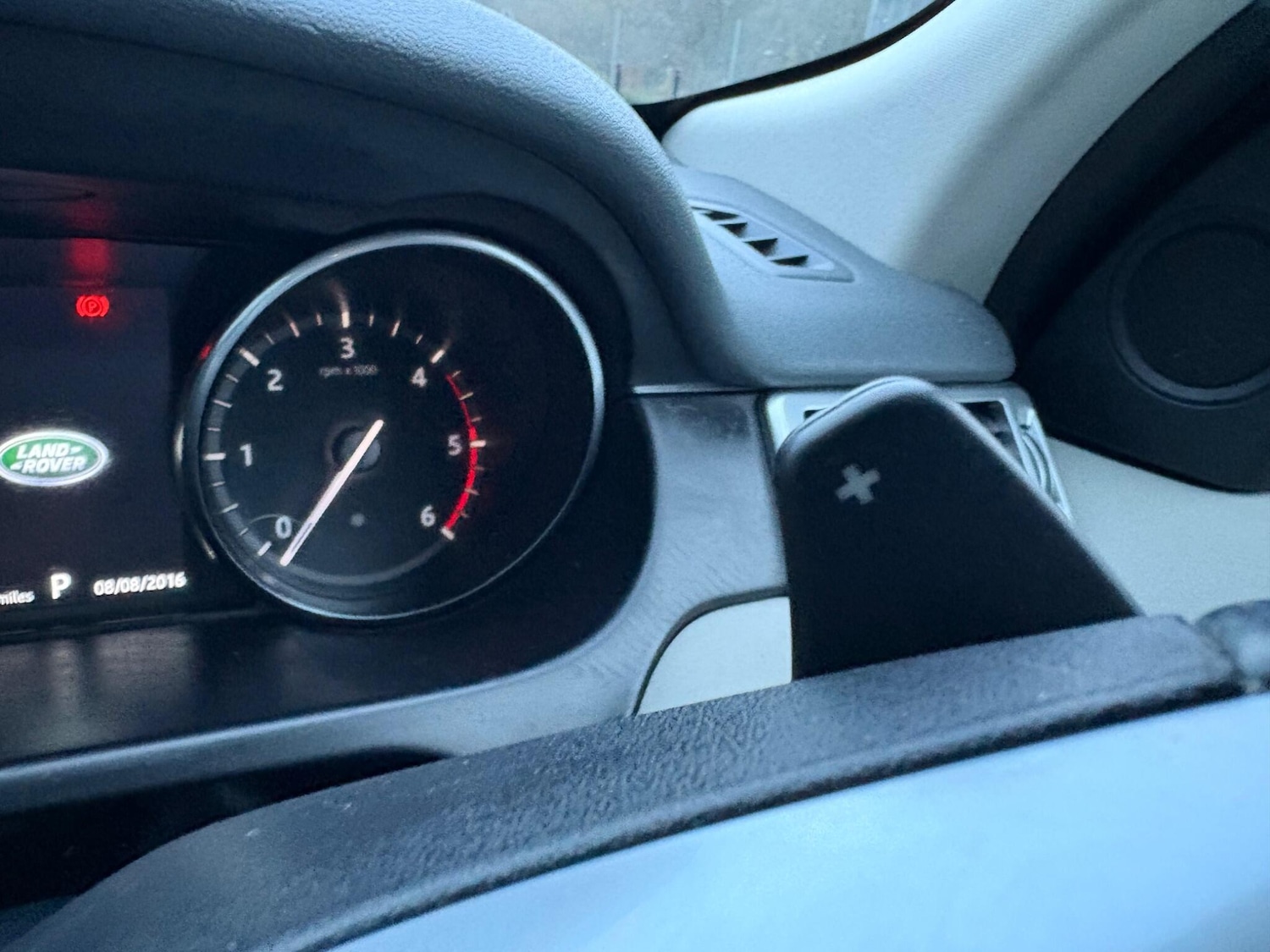 Used Land Rover Discovery Sport 2017 for sale - 77768575: Photo 7