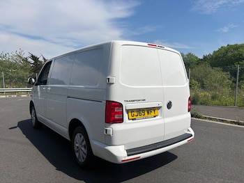 Used Volkswagen Transporter 2019 for sale - 78843199: Photo