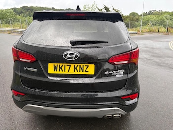 Used Hyundai Santa Fe 2017 for sale - 78810239: Photo