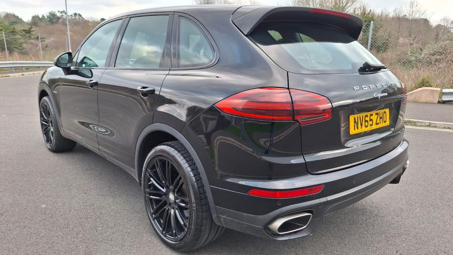 Used Land Rover Range Rover Velar 2021 for sale - 77060379: Photo 4