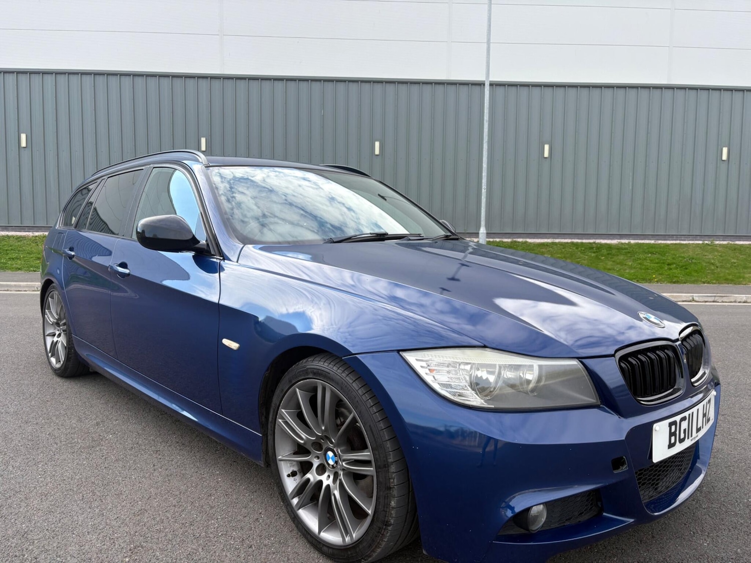 Used BMW 3 Series 2011 for sale - 76865158: Photo 13