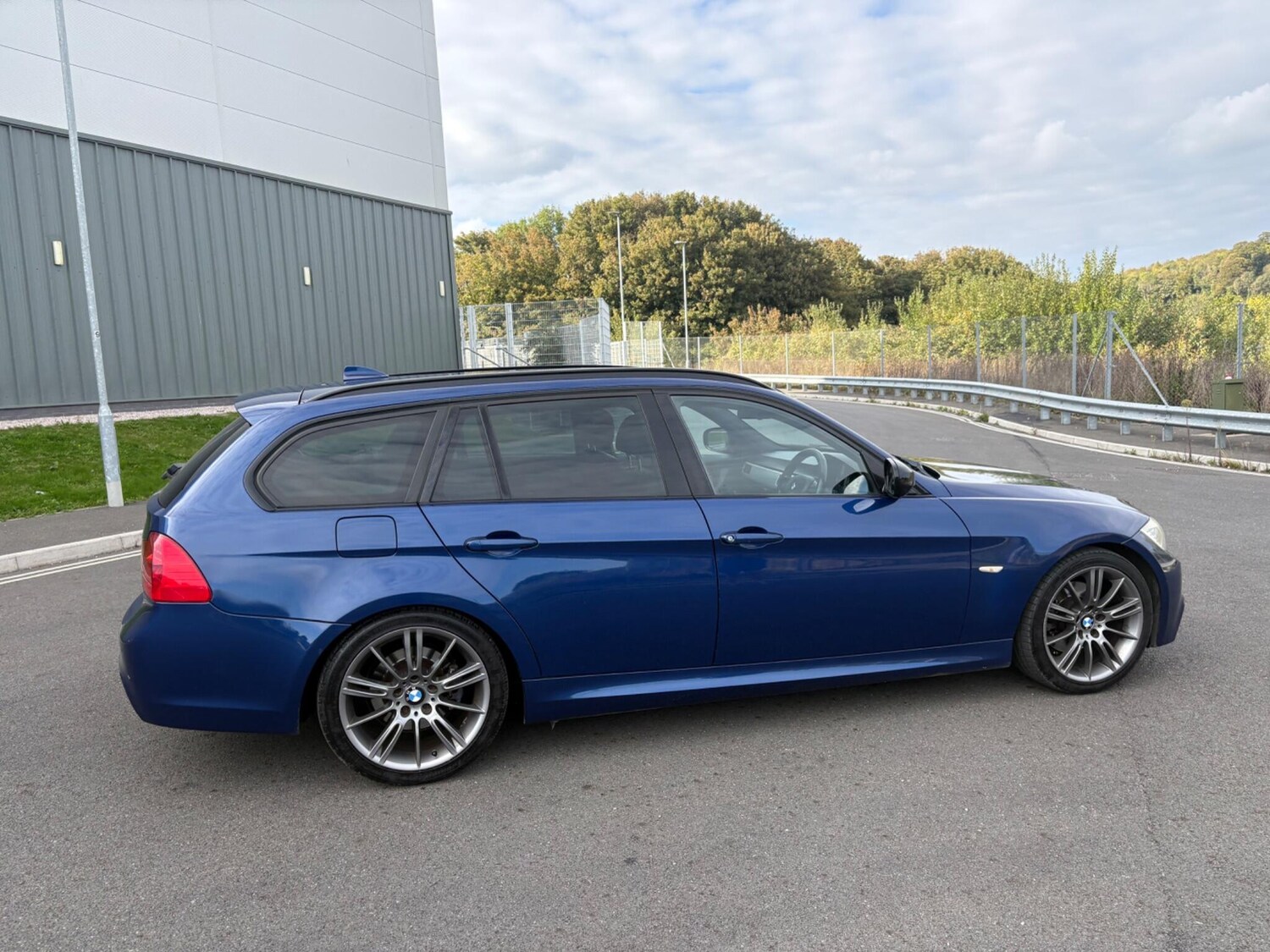 Used BMW 3 Series 2011 for sale - 76865158: Photo 14