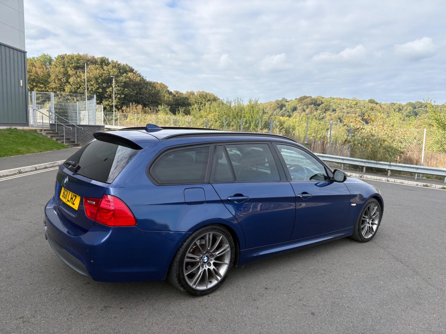 Used BMW 3 Series 2011 for sale - 76865158: Photo 15