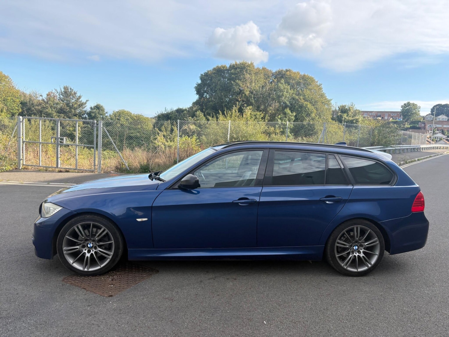 Used BMW 3 Series 2011 for sale - 76865158: Photo 20