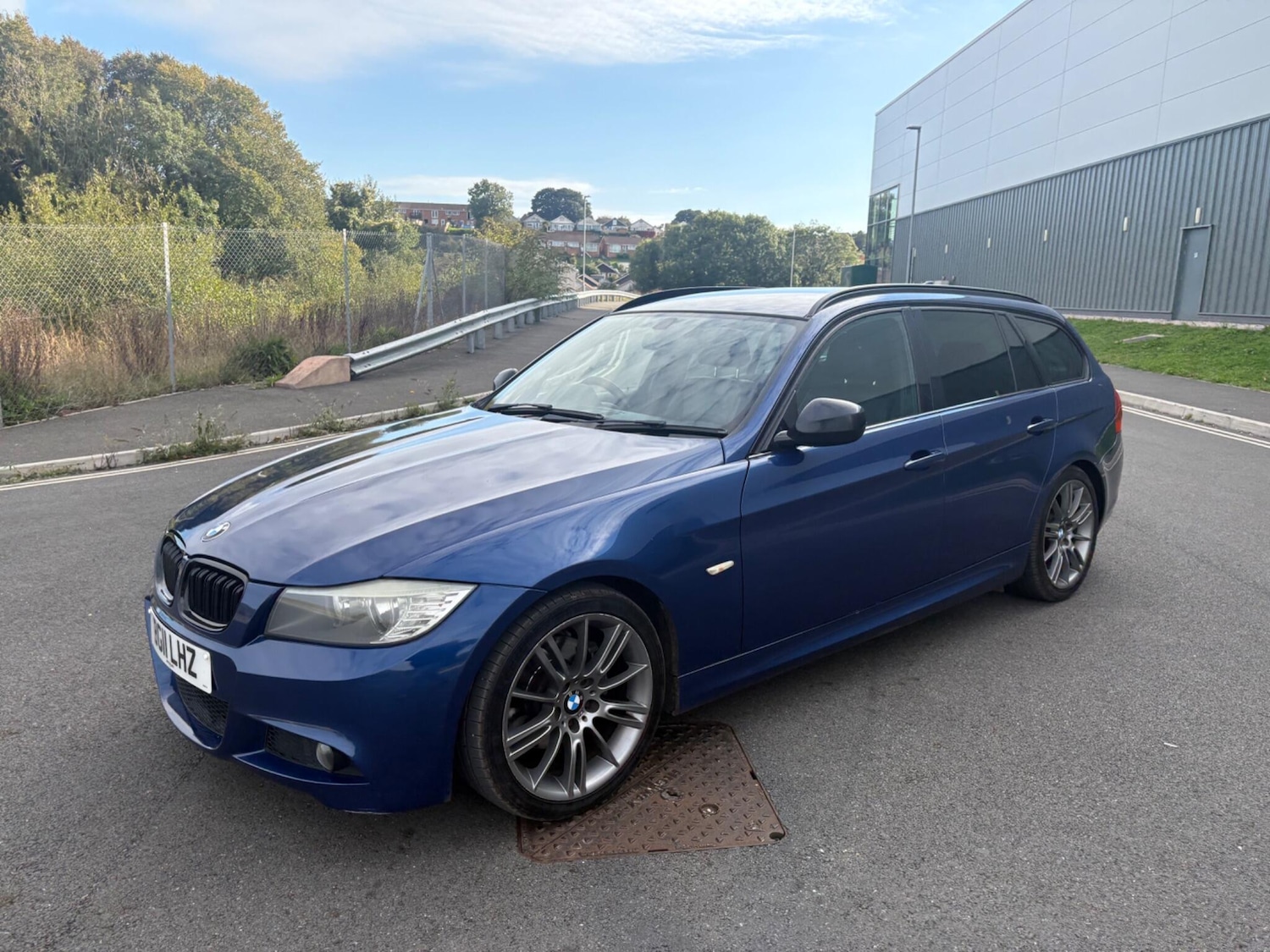 Used BMW 3 Series 2011 for sale - 76865158: Photo 22