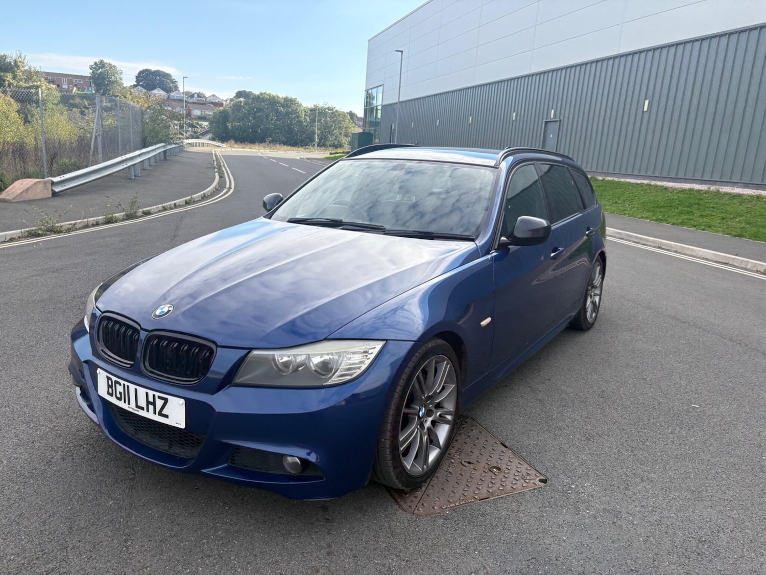 Used BMW 3 Series 2011 for sale - 76865158: Photo 32