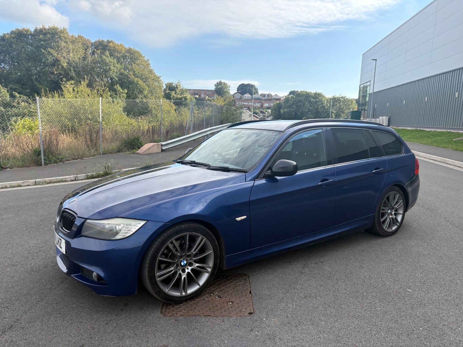 Used BMW 3 Series 2011 for sale - 76865158: Photo 33
