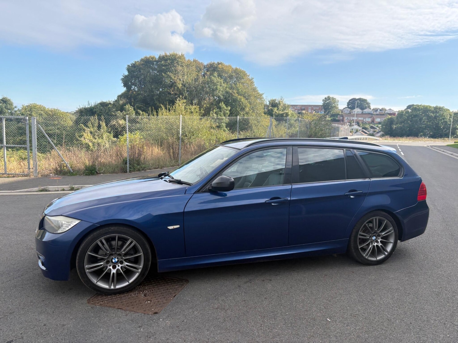 Used BMW 3 Series 2011 for sale - 76865158: Photo 34