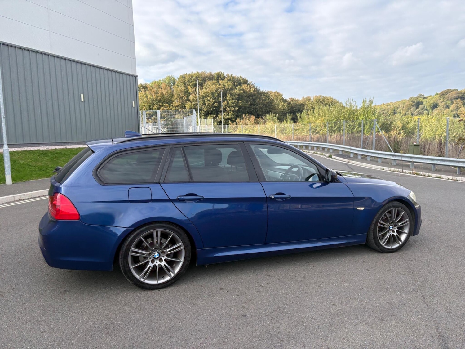 Used BMW 3 Series 2011 for sale - 76865158: Photo 39