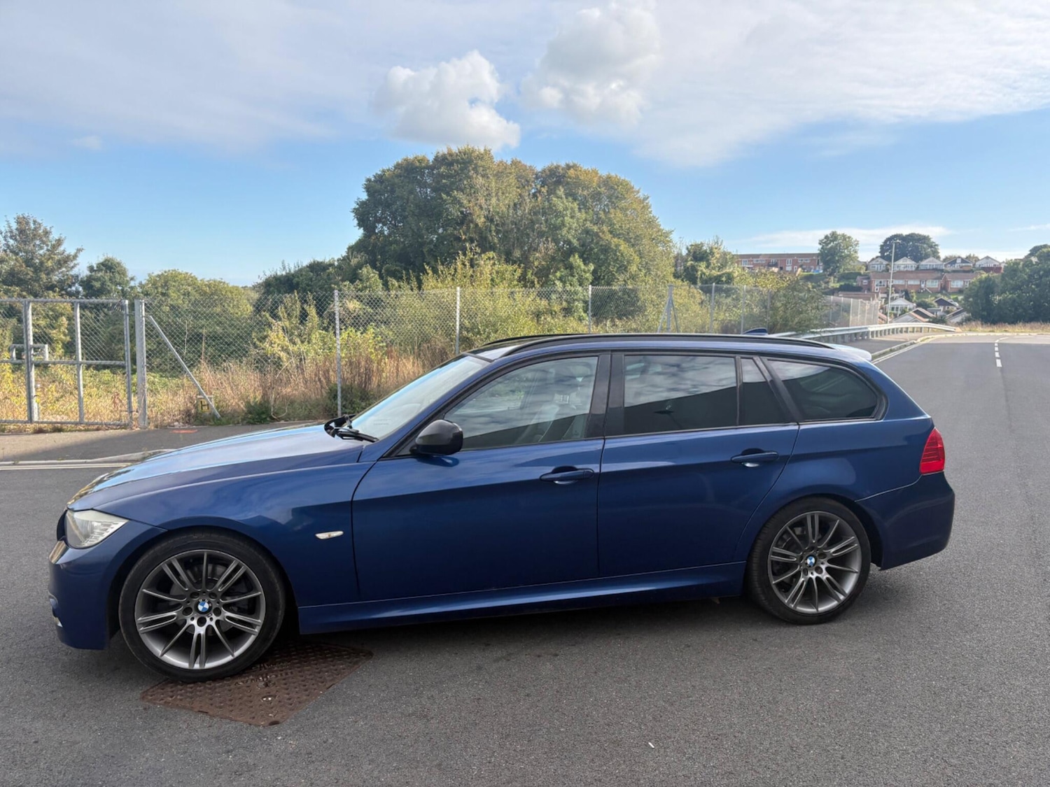 Used BMW 3 Series 2011 for sale - 76865158: Photo 44