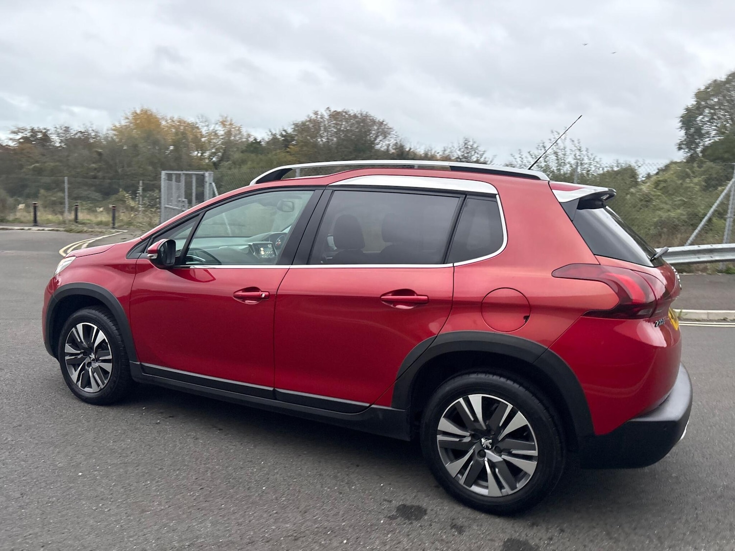 Used Peugeot 2008 2018 for sale - 76866461: Photo 15