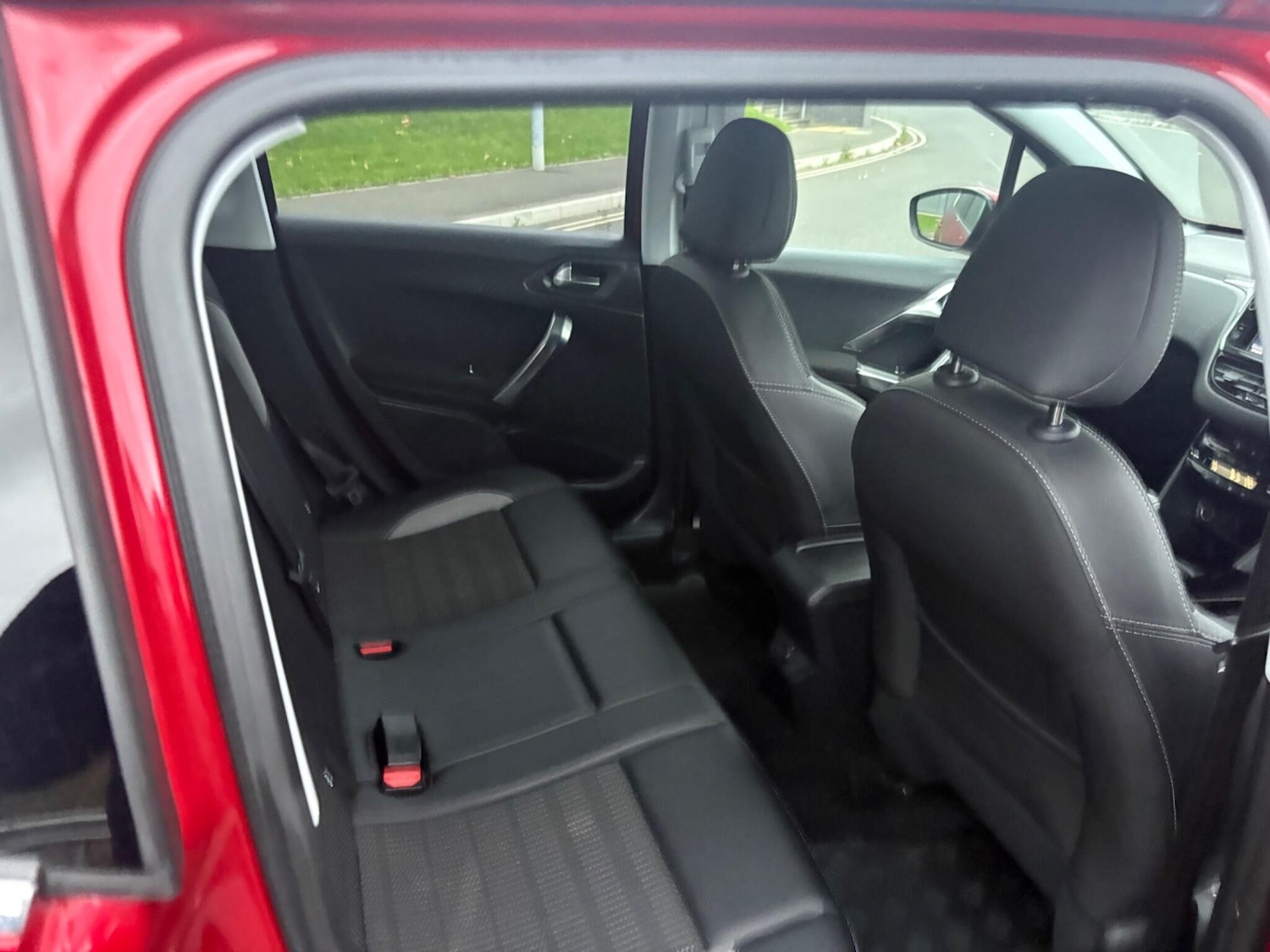 Used Peugeot 2008 2018 for sale - 76866461: Photo 28