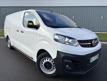 Vauxhall Vivaro Electric feature image