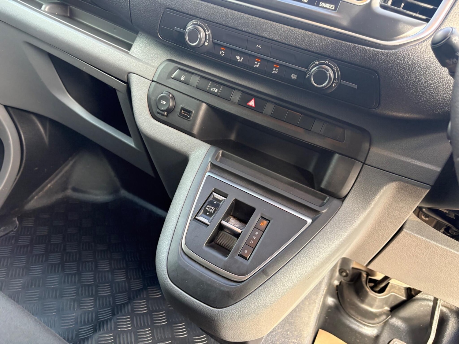 Used Vauxhall Vivaro Electric 2022 for sale - 77215434: Photo 39