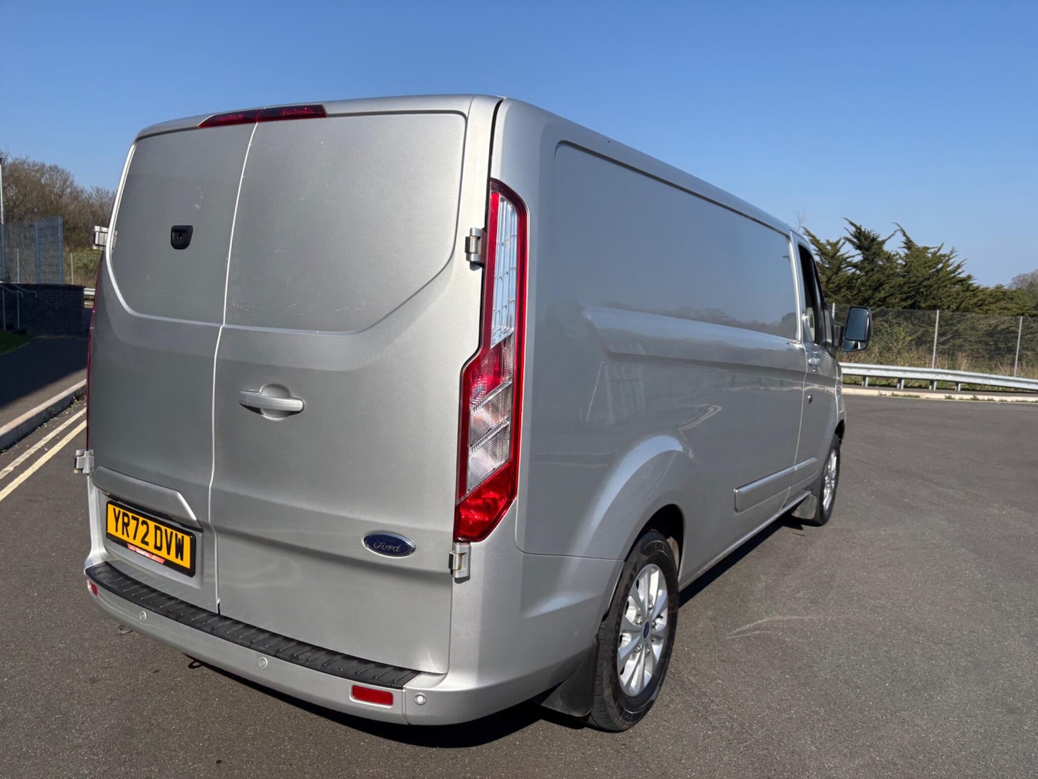 Used Ford Transit Custom 2022 for sale - 77970240: Photo 16