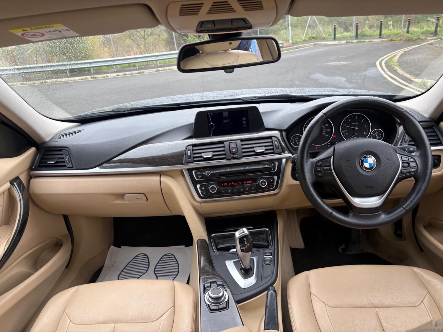 Used BMW 3 Series 2014 for sale - 78157140: Photo 2