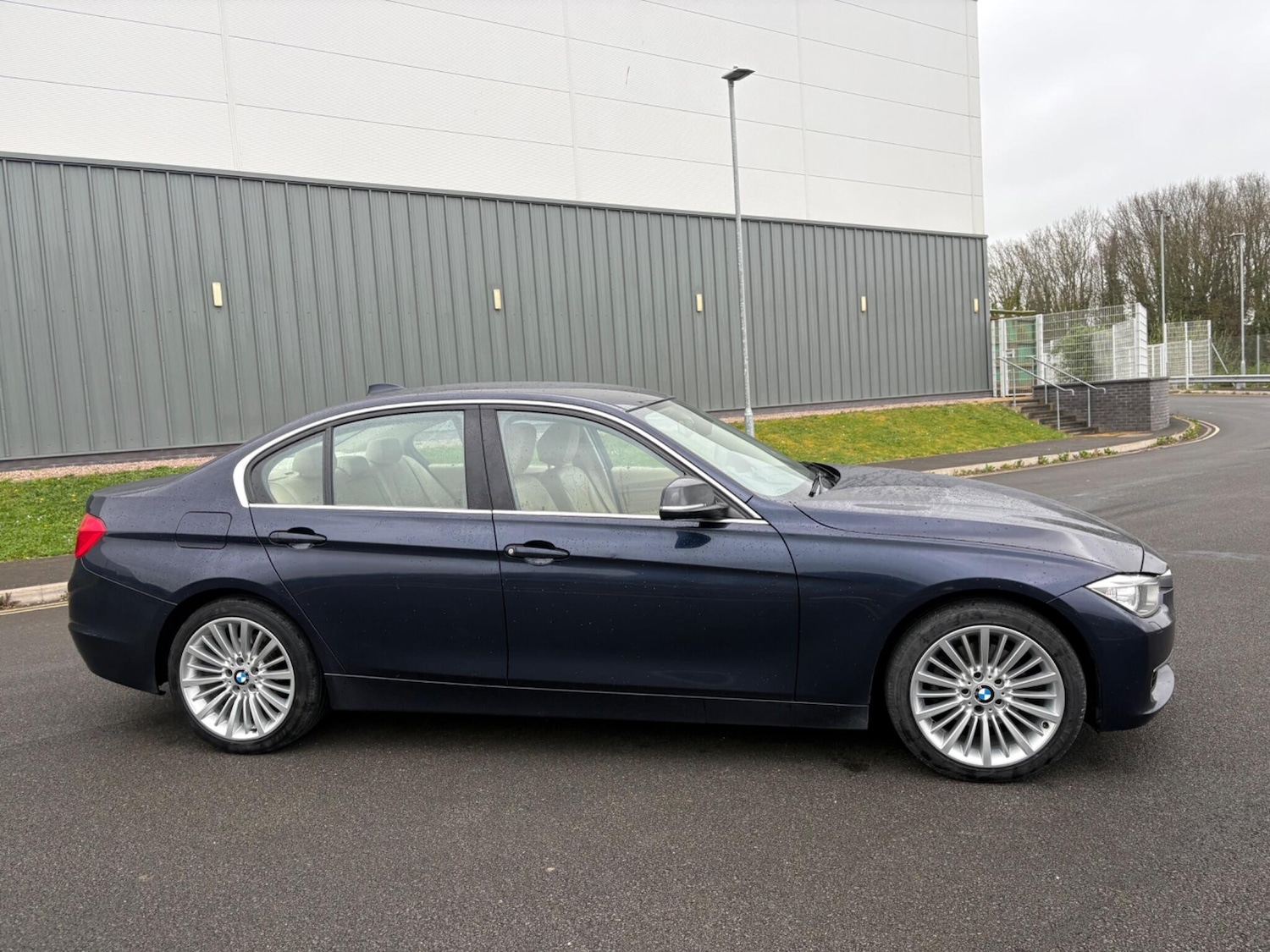 Used BMW 3 Series 2014 for sale - 78157140: Photo 48