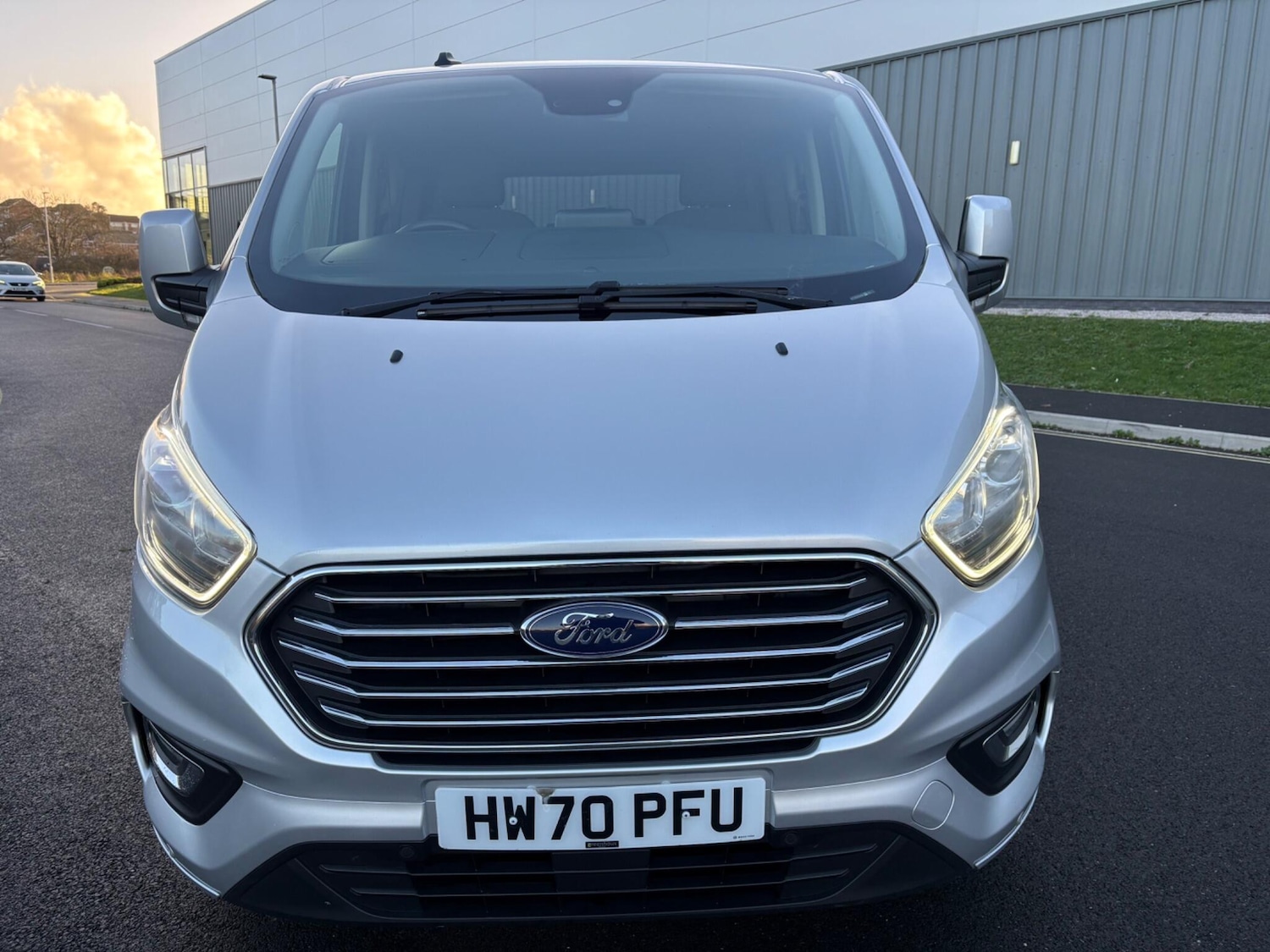 Used Ford Tourneo Custom 2020 for sale - 77015489: Photo 2