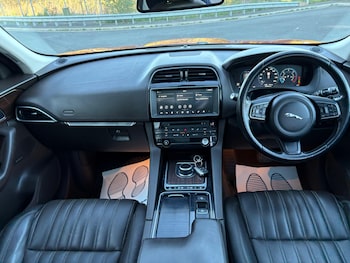 Used Jaguar F-Pace 2017 for sale - 78086119: Photo