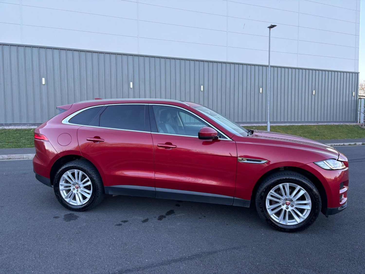 Used Jaguar F-Pace 2017 for sale - 78086119: Photo 34