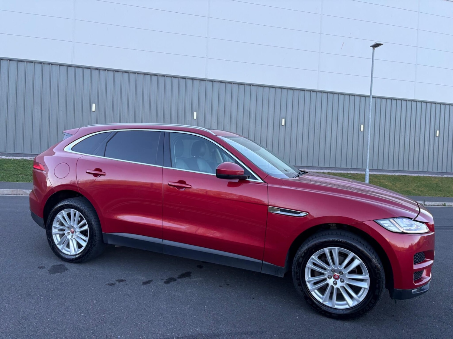 Used Jaguar F-Pace 2017 for sale - 78086119: Photo 59
