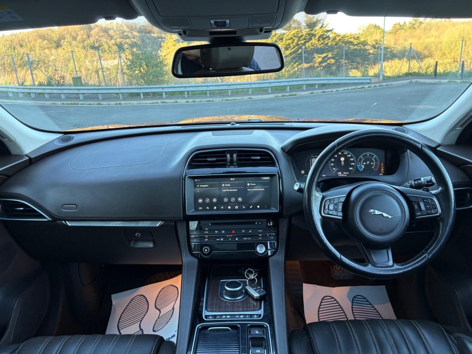 Used Jaguar F-Pace 2017 for sale - 78086119: Photo 7