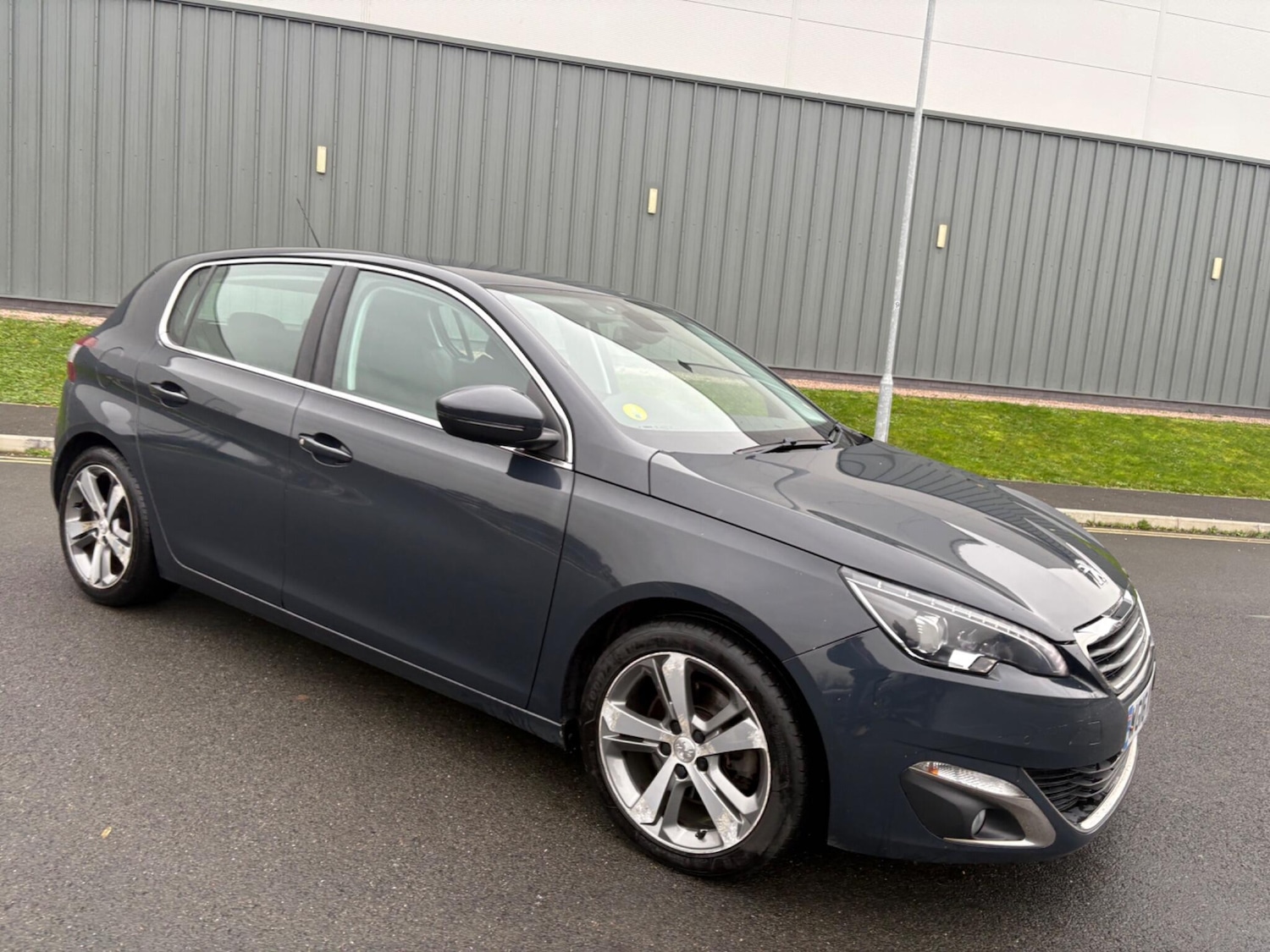 Used Peugeot 308 2016 for sale - 77049681: Photo 10