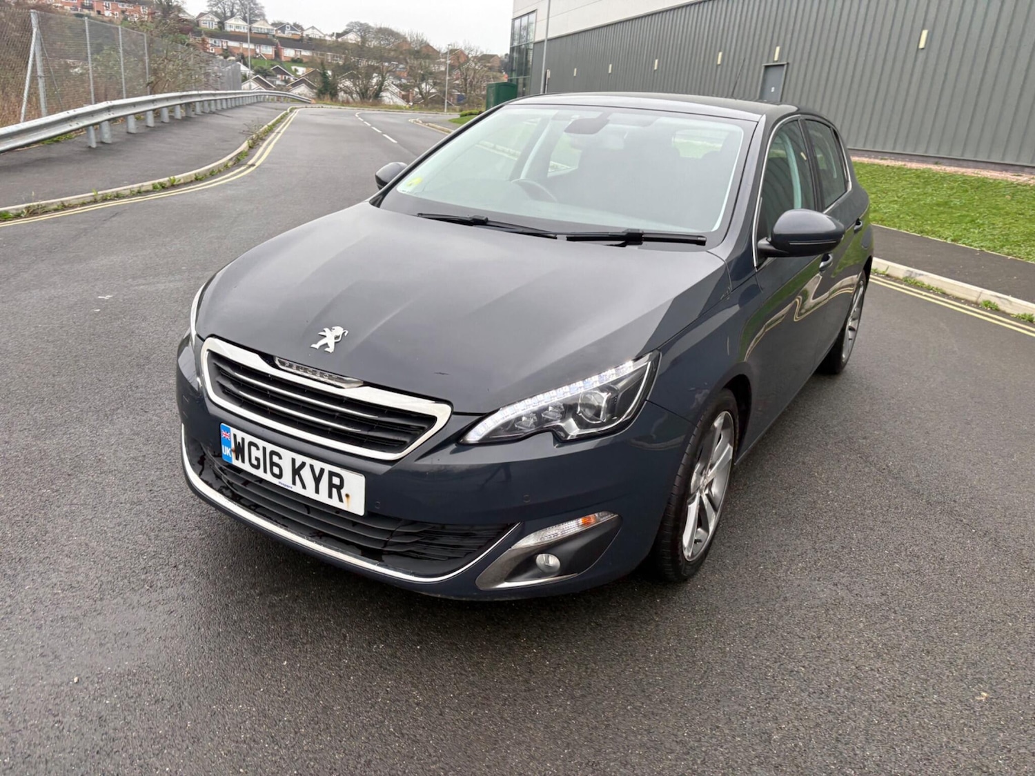Used Peugeot 308 2016 for sale - 77049681: Photo 12