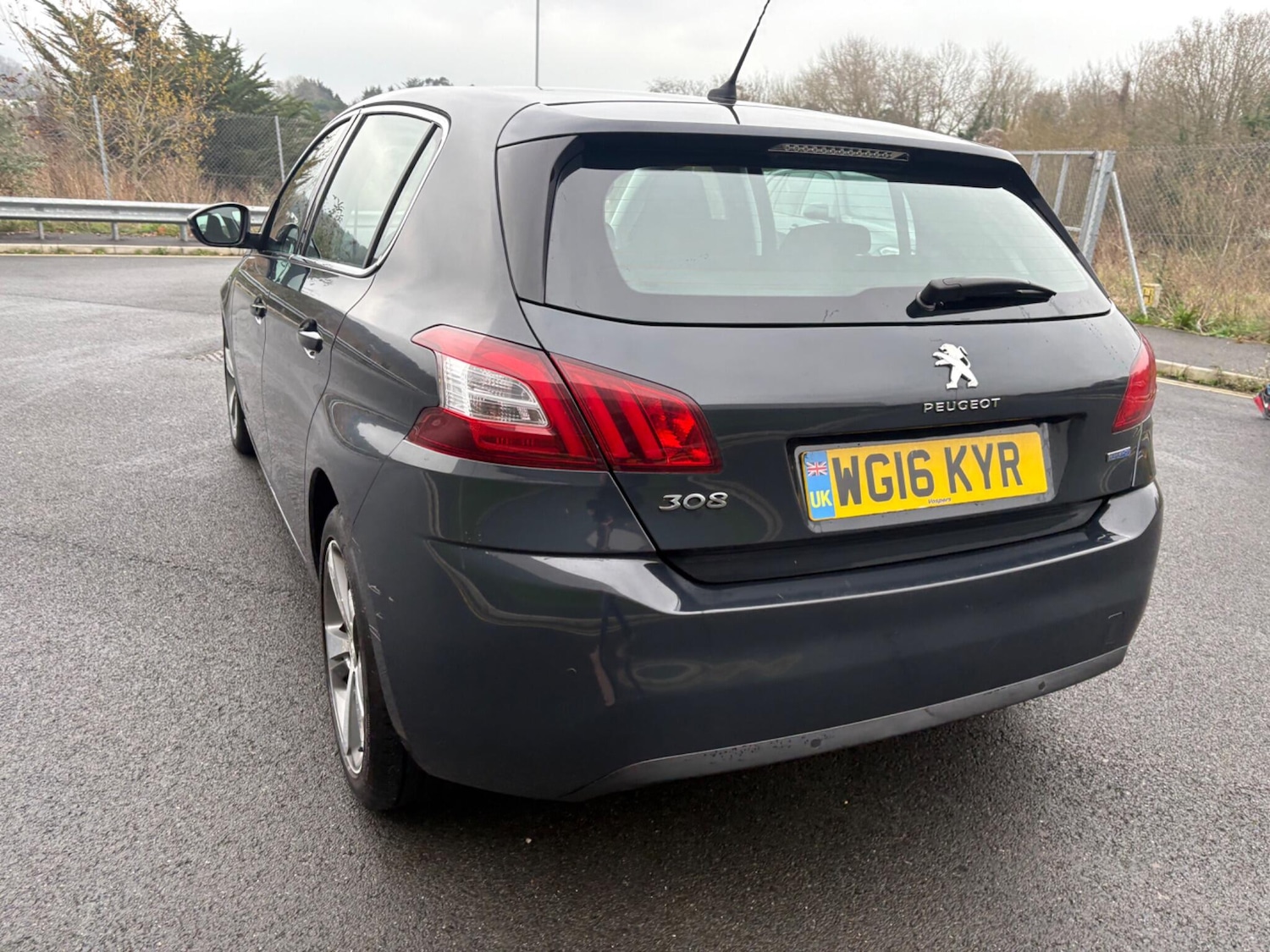 Used Peugeot 308 2016 for sale - 77049681: Photo 17