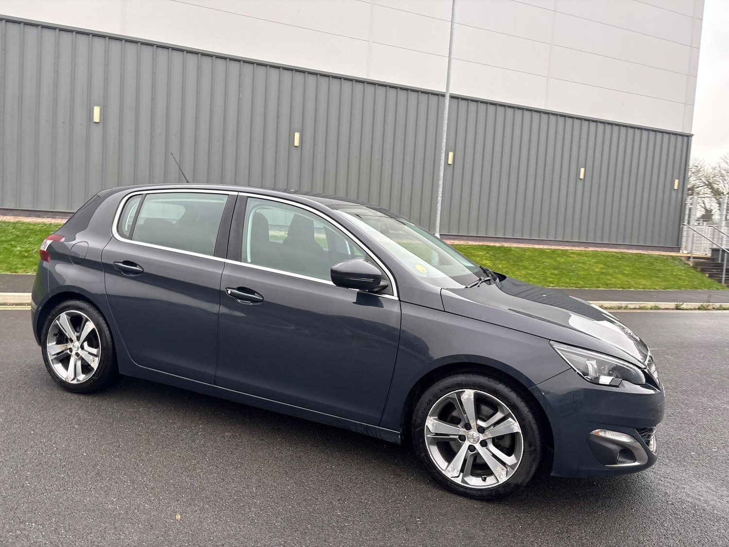 Used Peugeot 308 2016 for sale - 77049681: Photo 38