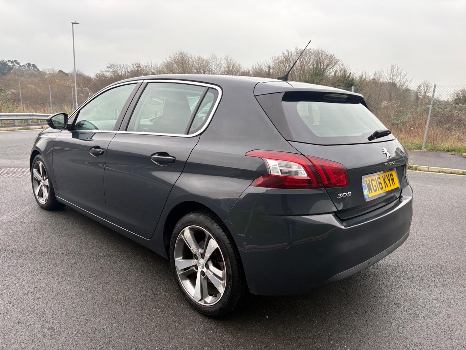 Used Peugeot 308 2016 for sale - 77049681: Photo 4
