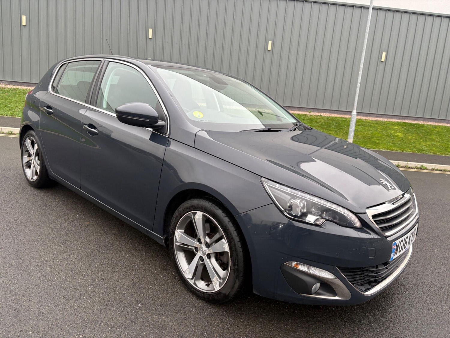 Used Peugeot 308 2016 for sale - 77049681: Photo 5