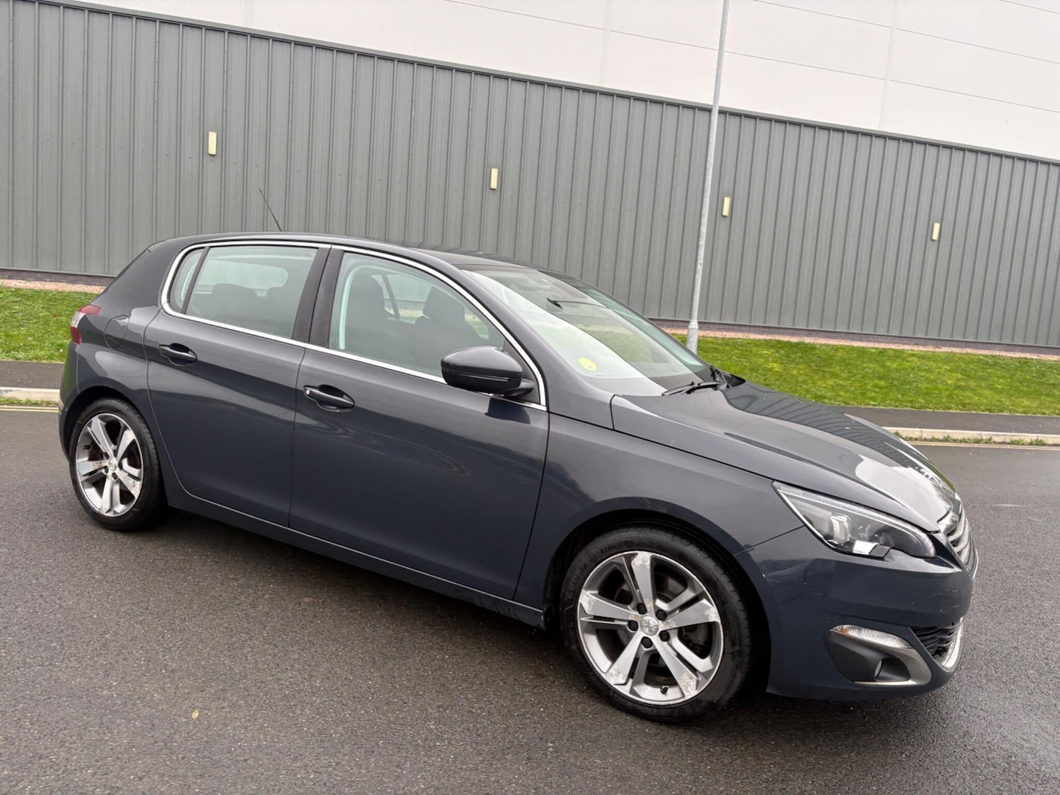 Used Peugeot 308 2016 for sale - 77049681: Photo 9