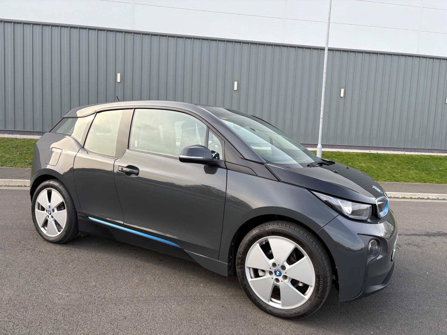 Used BMW i3 2015 for sale - 77057387: Photo 11