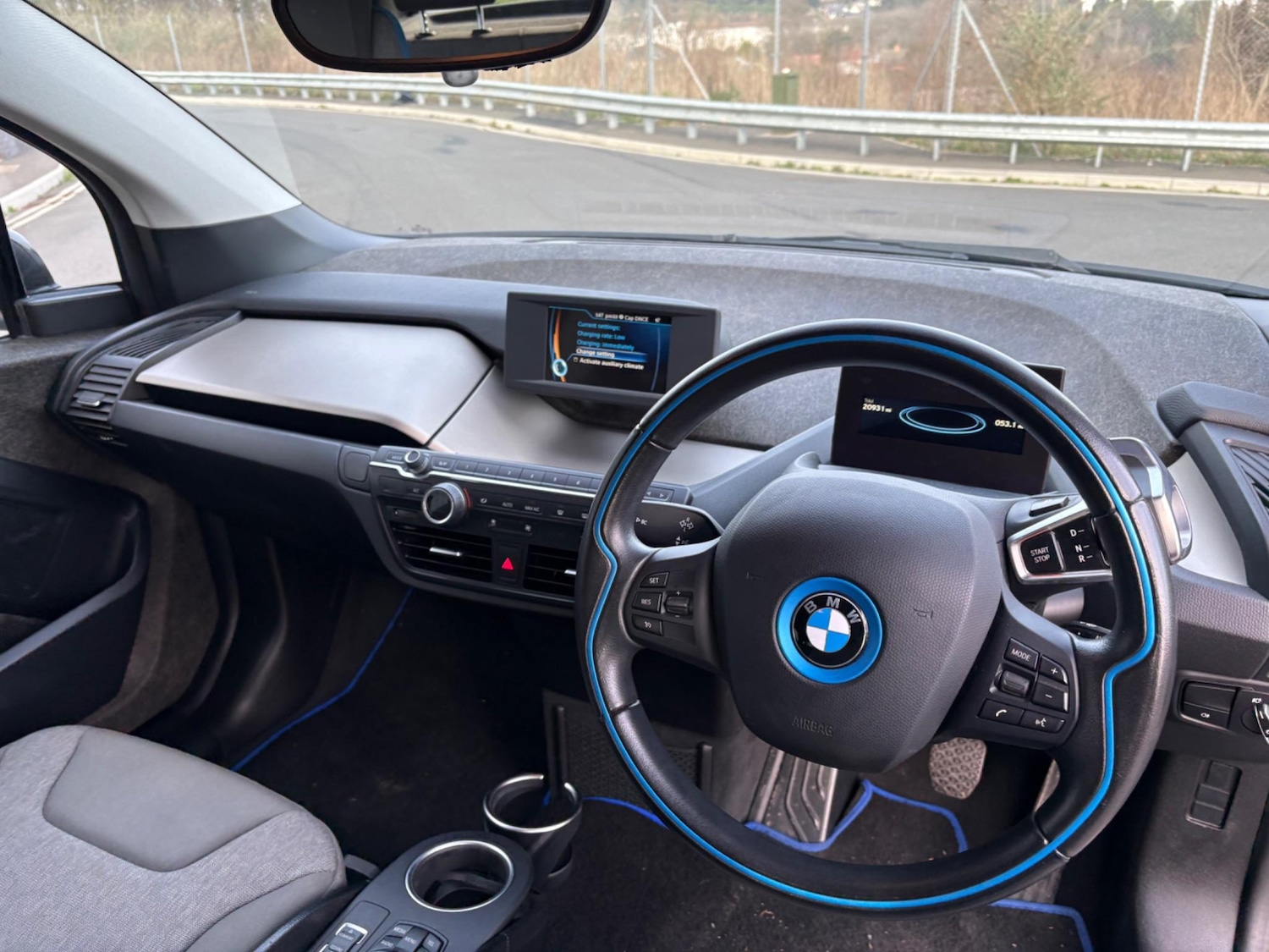 Used BMW i3 2015 for sale - 77057387: Photo 24