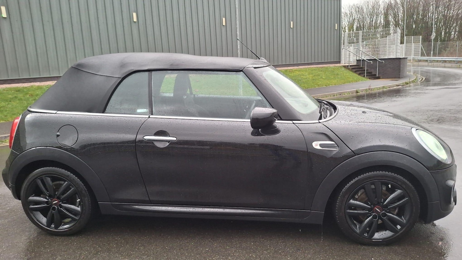 Used MINI Convertible 2019 for sale - 77143016: Photo 13
