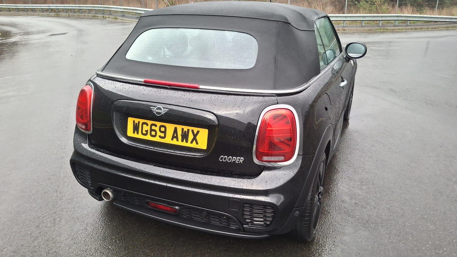 Used MINI Convertible 2019 for sale - 77143016: Photo 16