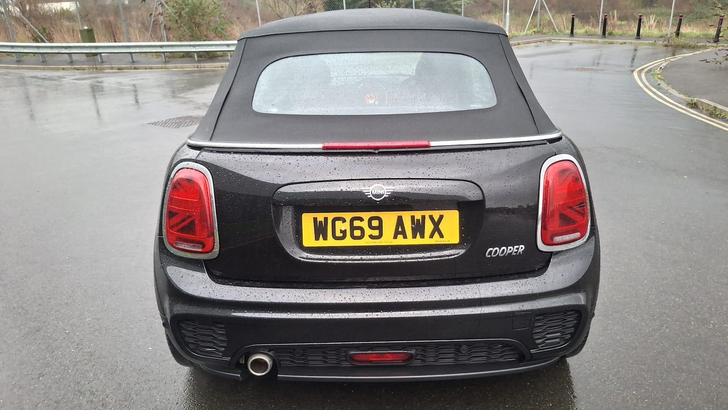 Used MINI Convertible 2019 for sale - 77143016: Photo 3