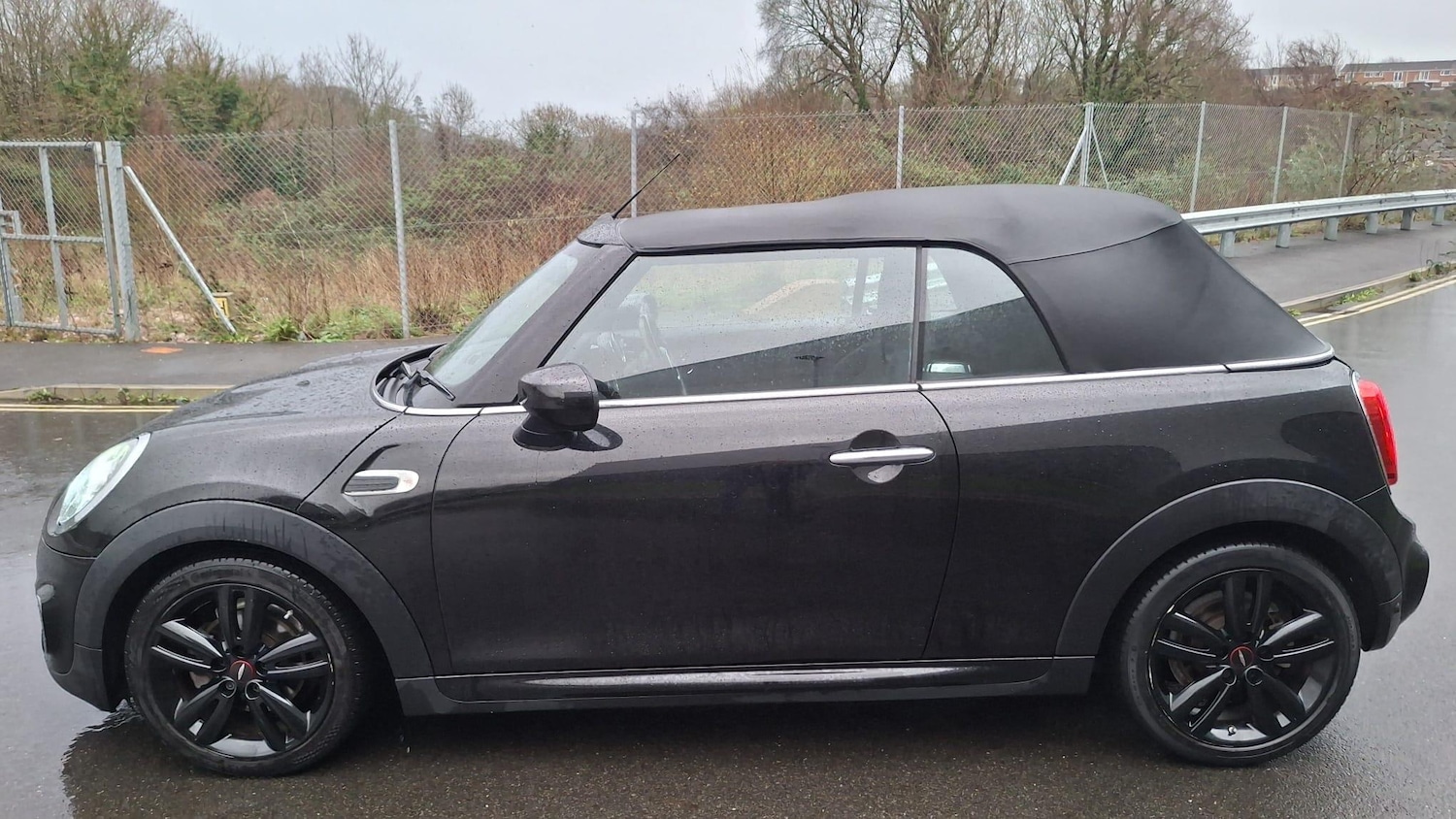 Used MINI Convertible 2019 for sale - 77143016: Photo 4